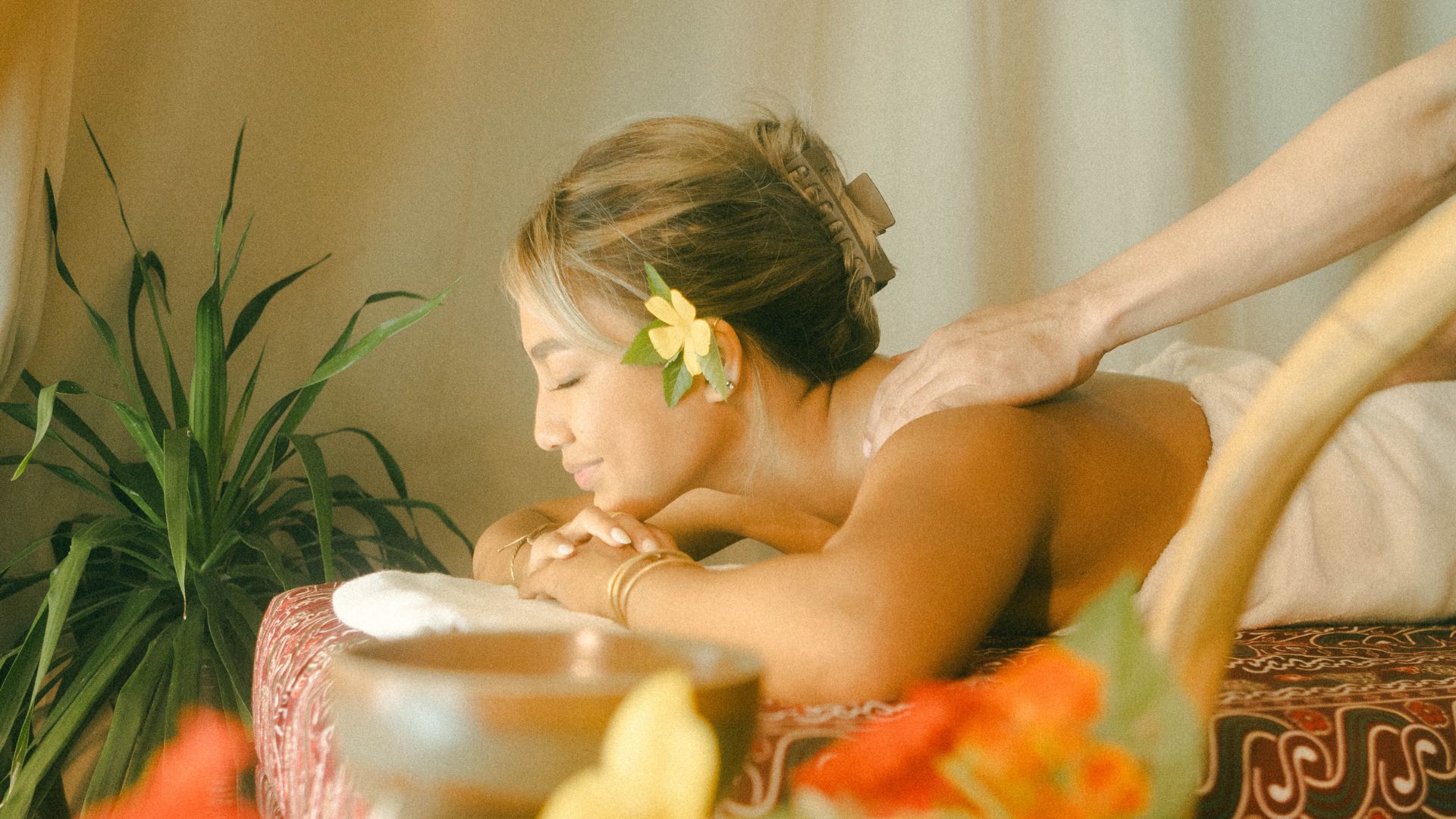 Relaxing massage treatment
